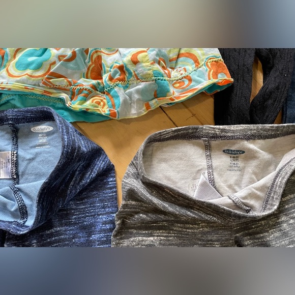 Assorted clothes for girl 5-6yo - Picture 4 of 7